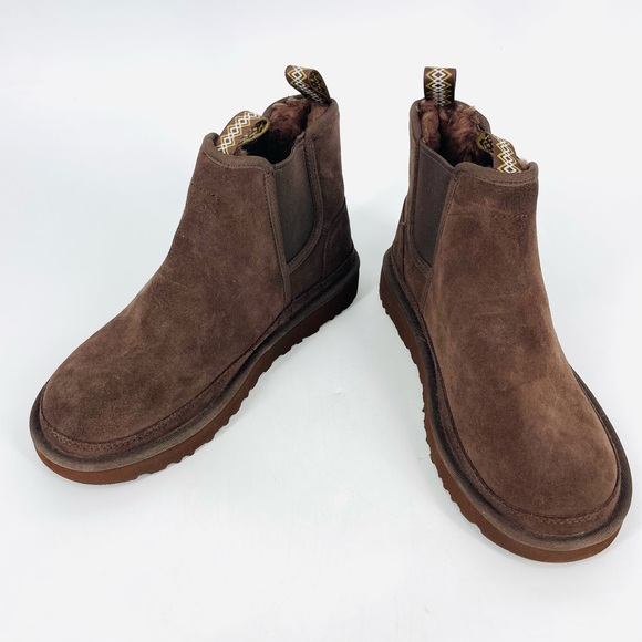 ✨NEW UGG Chocolate Brown Neumel Grizzly Chelsea Suede Boots Men US 8 Women 9.5 - Picture 1 of 11